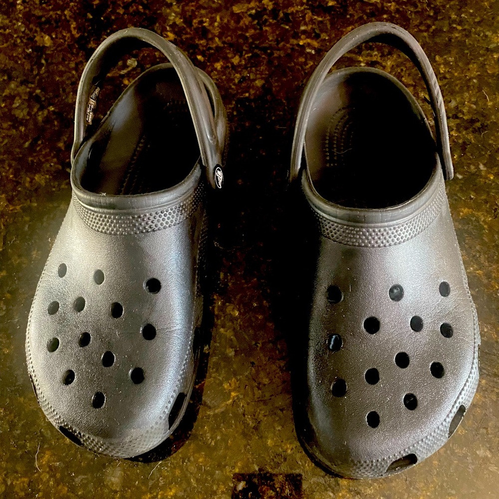 Black Classic Crocs